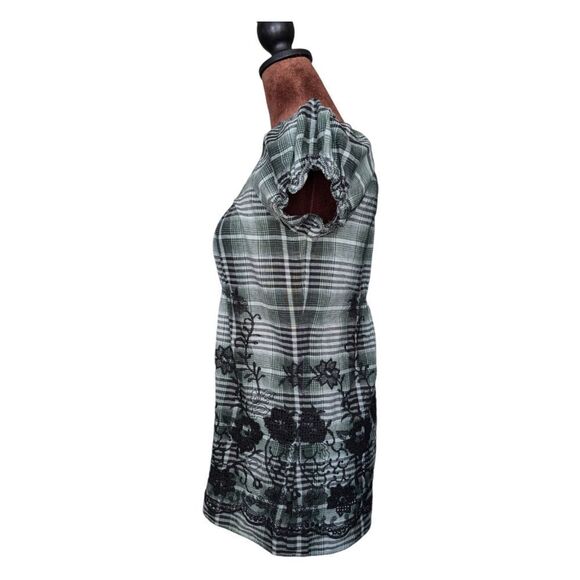 Max Studio Green plaid embroidered scoop-neck top size S - Picture 3 of 6